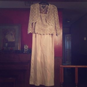 Champagne Dress Lace Top/Jacket R&M Richards NWT